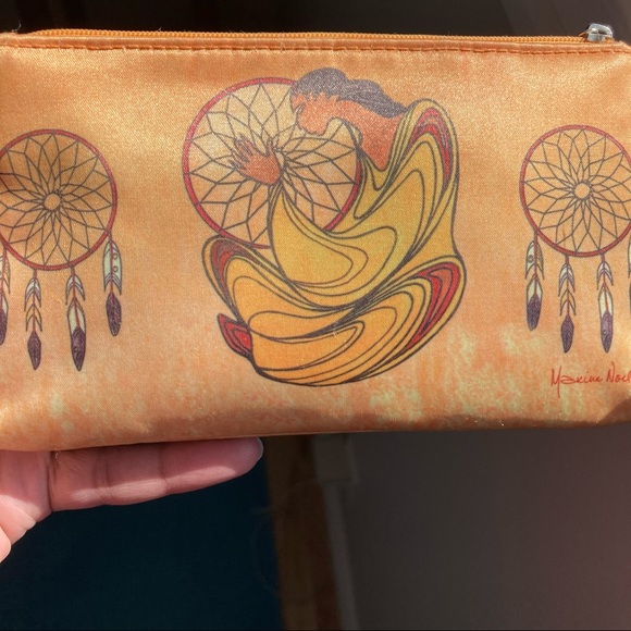 Maxine Noel “Dreamcatcher” Cosmetic Bag - Picture 3 of 12